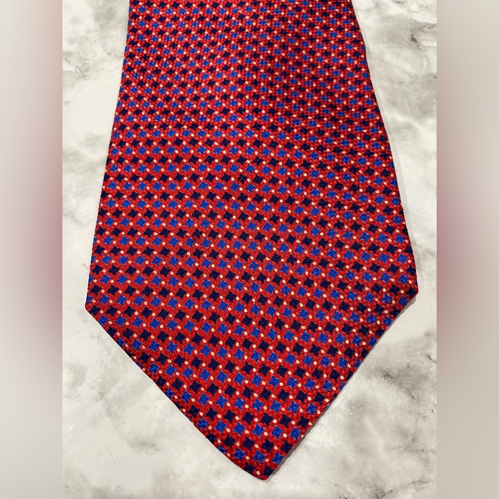 VTG Tommy Hilfiger Geometric Print Red Silk Necktie Tie Printed Italy Made USA